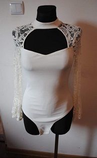 Quiz cream lace choker long sleeve bodysuit Size UK8 EU36 Postage included
