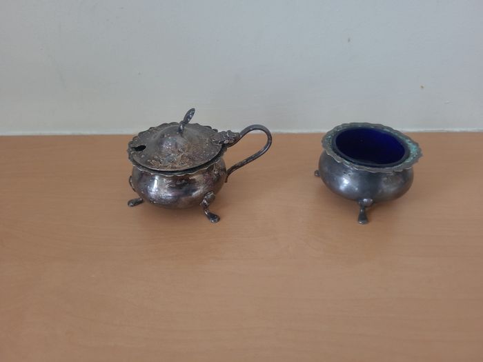2 x small silver salt bowls
