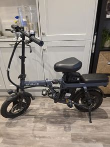 Folding electric bike