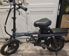 Folding electric bike