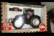 Siku diecast Model Xmas Tractor...1.32 scale