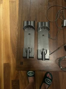 dyson brackets and chargers for v8 Dyson