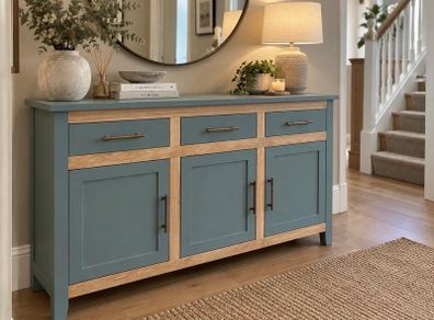 sideboard / dresser