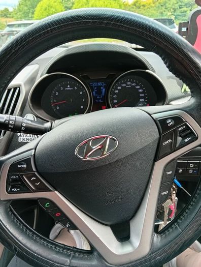 Hyundai Veloster 2013 NEW NCT
