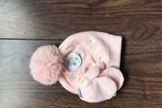 3-6mths Girl hat and mittens