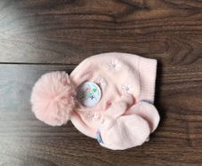 3-6mths Girl hat and mittens