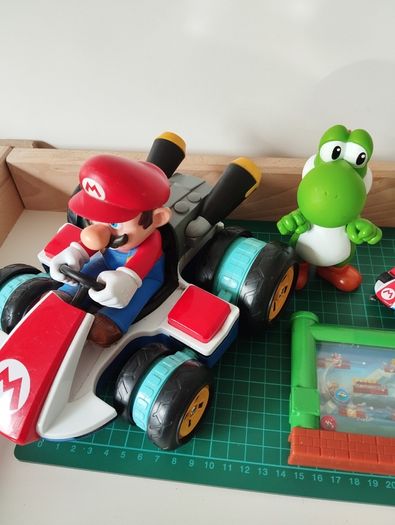 Mario Kart  Yoshi  Mini Game Bundle