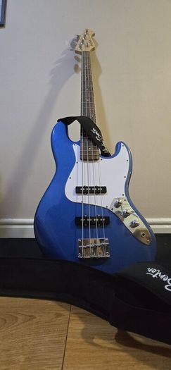 Bass Harley Benton, Jazz style, as new