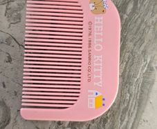 Hello Kitty Sandio 1976-1986 Pink Vintage Comb