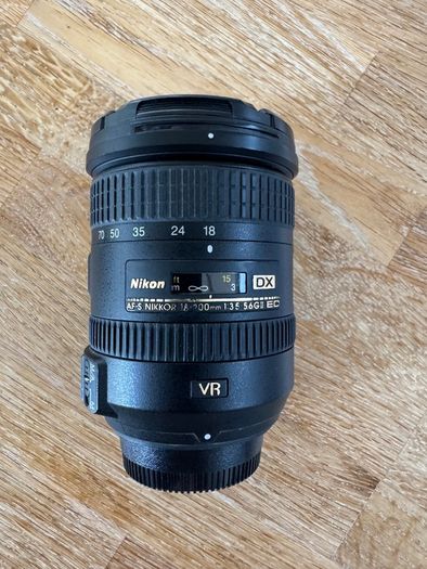 Nikon Af-s Dx Nikkor 18-200 F/3.5 - 5.6 Ed Vr Lens