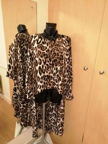 Women's Top Nwot Size 16