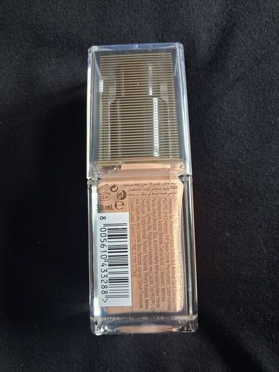 Max Factor Healthy Skin Harmony Liquid Foundation With SPF - Shade - 80 Bronze - Size - 30ml - RRP - 16.95