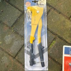 hand riveter