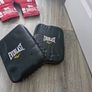 Boxing gloves - 2 x 12oz and pads for fitness training Image 4