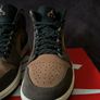 Nike Air Jordan 1 Mid SE "Dark Chocolate". Size 6.5 Image 7