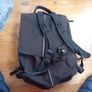 Knog double bicycle pannier, converts to backpack Image 4