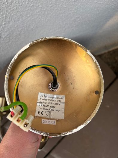 Ceiling & 2 wall lights