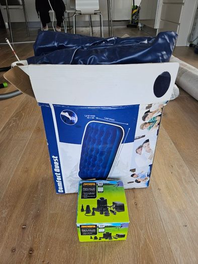 Bestway double airbed with Halfords electric pump EUR20