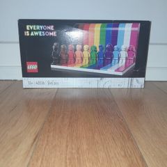 Lego Everyone is awesome
