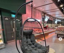 egg chair