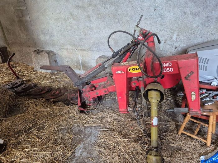 Machinery CLEAR OUT mower, fert spreaders, ploug