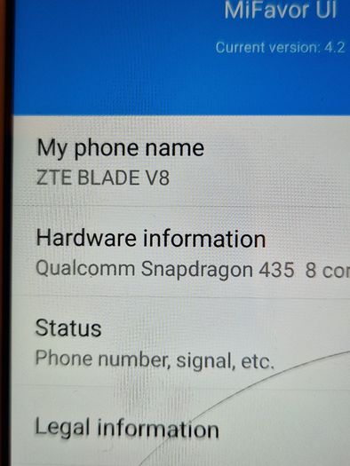 ZTE BLADE V8, 3GB Ram, 32 GB HDD, excellent Battery, 2 cracks on screen, doesn't affect operation
