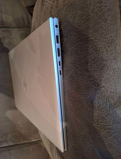 HP Elitebook 855 G8  Like NEW