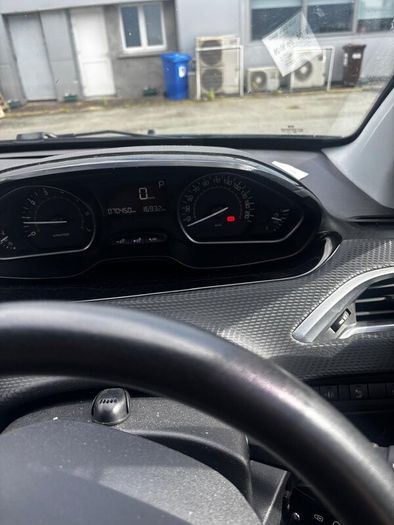 Peugot 1.2 petrol Automatic