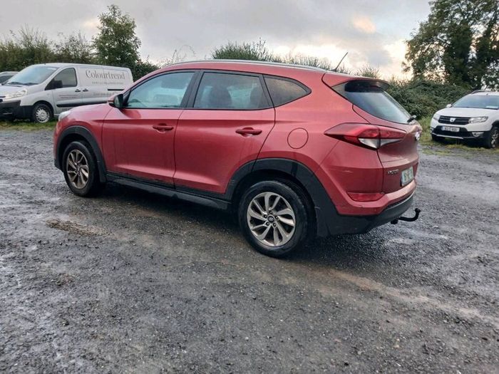 Hyundai tuscon