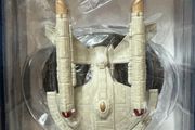 Star Trek The Official Starships Collection United Earth Starfleet Intrepid