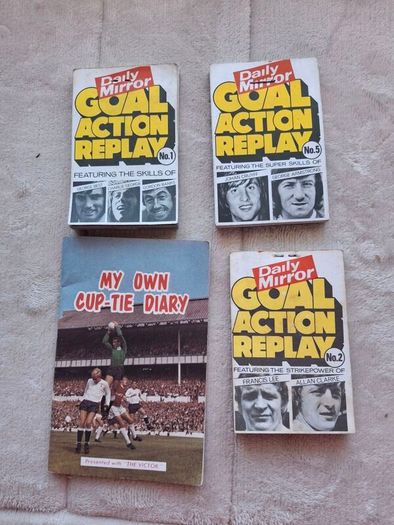 Vintage  1970's Daily Mirror Soccer Goal Action Replay Flip  Books Rare !  Flip The Pages And Watch A Goal Replay From The 1970's