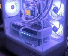 High End Gaming Pc  Ryzen 7 7800x3d   Rtx 5070 32gb Ddr5  1tb Ssd