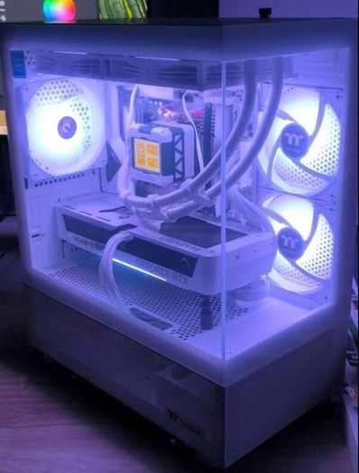 High End Gaming Pc  Ryzen 7 7800x3d   Rtx 5070 32gb Ddr5  1tb Ssd