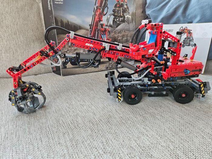 Lego Technic - Materials Handler