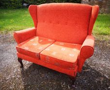 2 seater Queen Anne