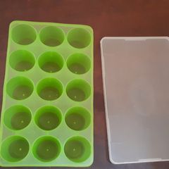Baby Food Cube trays with clip lids x 6