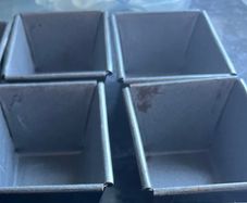 4 Mini Loaf Tins