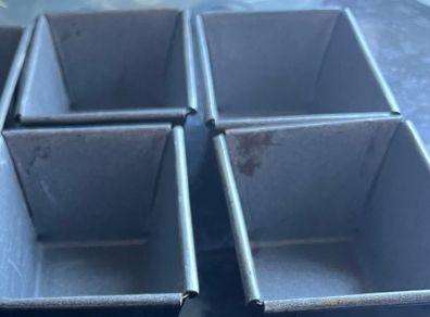 4 Mini Loaf Tins