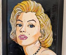 Marilyn Monroe glass painting