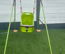 Waddler swing