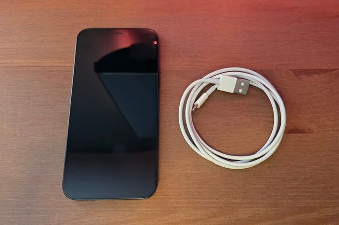 iPhone 12 64GB in Black + Cable | SIM Free / Unlocked