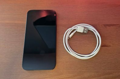 iPhone 12 64GB in Black + Cable | SIM Free / Unlocked