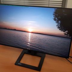 Philips 242E2FA 1080p monitor