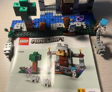 Lego Minecraft Wolf Stronghold