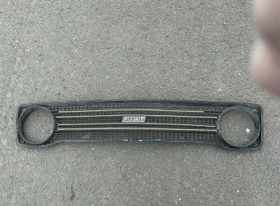 Fiat 128 grille