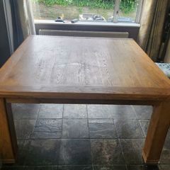 Danube solid Oak Table with 6 leather chairs