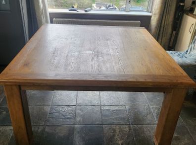 Danube solid Oak Table with 6 leather chairs