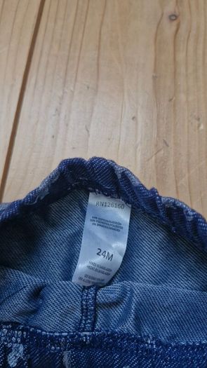 18 months+ bundle, including Baby Gap and Calvin Klein