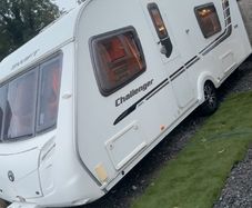 fixed bed caravan