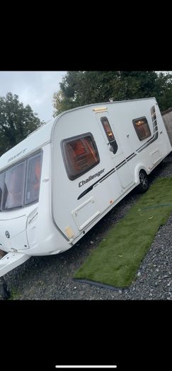 fixed bed caravan